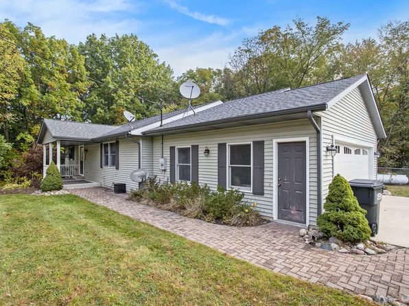 843 20th St, Otsego, MI 49078