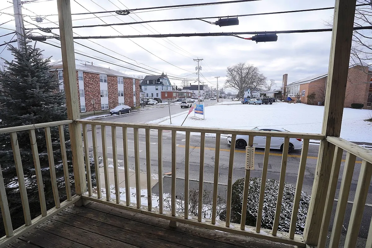 Building Photo - 148 Stevens St #9