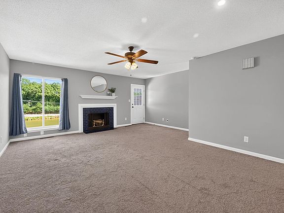 3rd image of 3904 Summerwood Ct