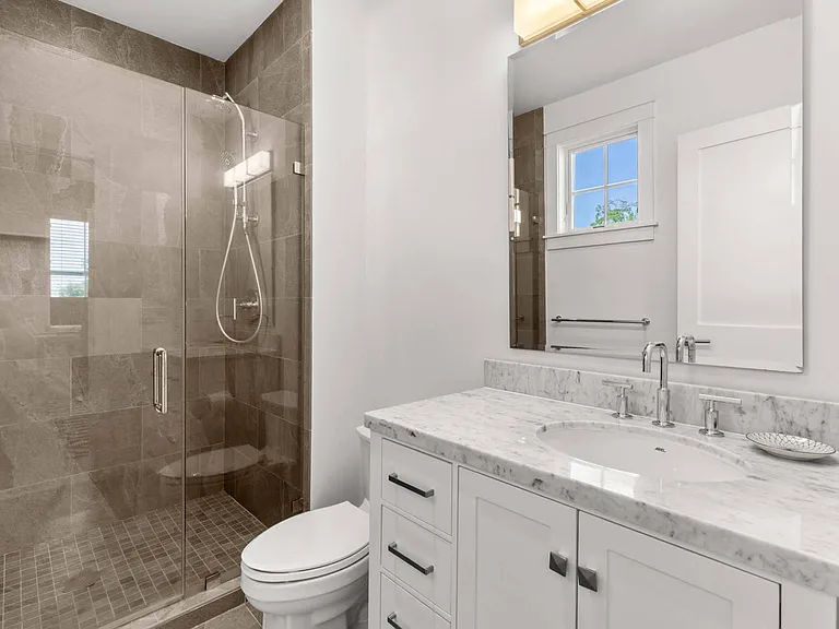 73 Beach Ln — Photo 21