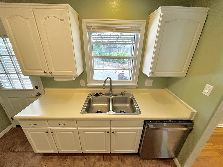 1773 Palmer Park Blvd — Photo 9