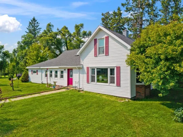 1610 Richardson Rd, Lachine, MI 49753