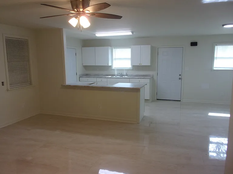2796 Flora Ave — Photo 11
