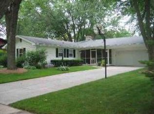3202 Nightingale Ln, Middleton, WI 53562