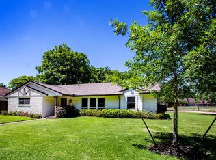 5502 Bankside Dr, Houston, TX 77096