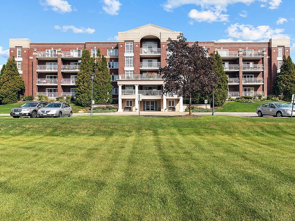 1st image of 7091 W Touhy Ave APT 401