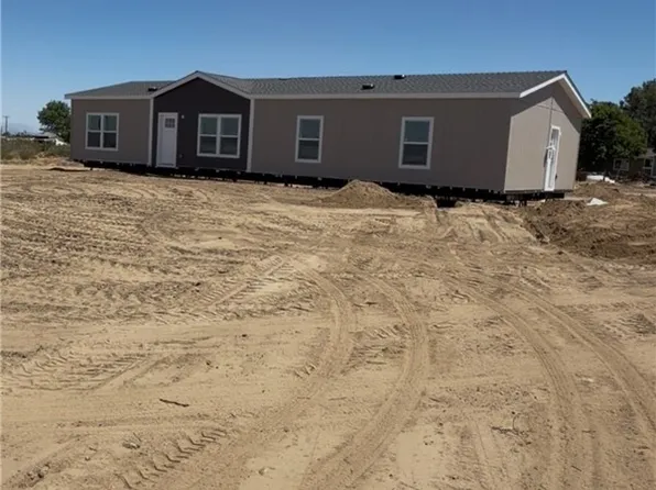 4823 Duncan Rd, Phelan, CA 92371