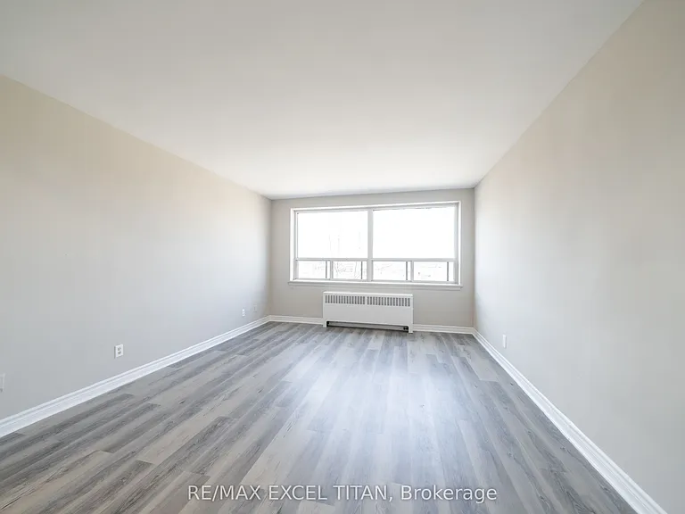 468 Ottawa St N #347D — Photo 2