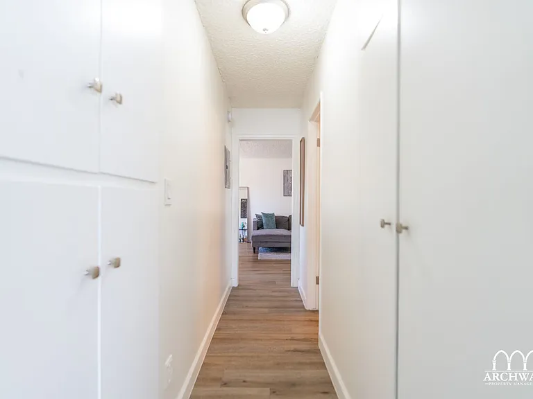10725 Acama St — Photo 37