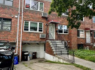 4122 149th St #2F, Flushing, NY 11355