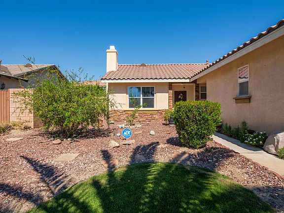 2nd image of 83644 Jaderock Rd