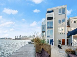 3 Constellation Wharf, Charlestown, MA 02129