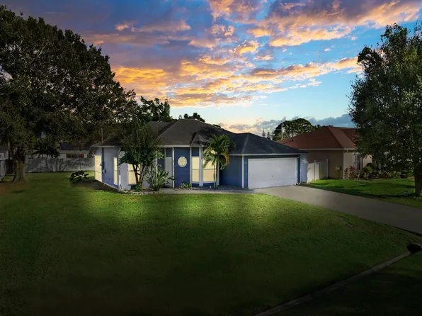 1751 SW Advana Street, Port St Lucie, FL 34953