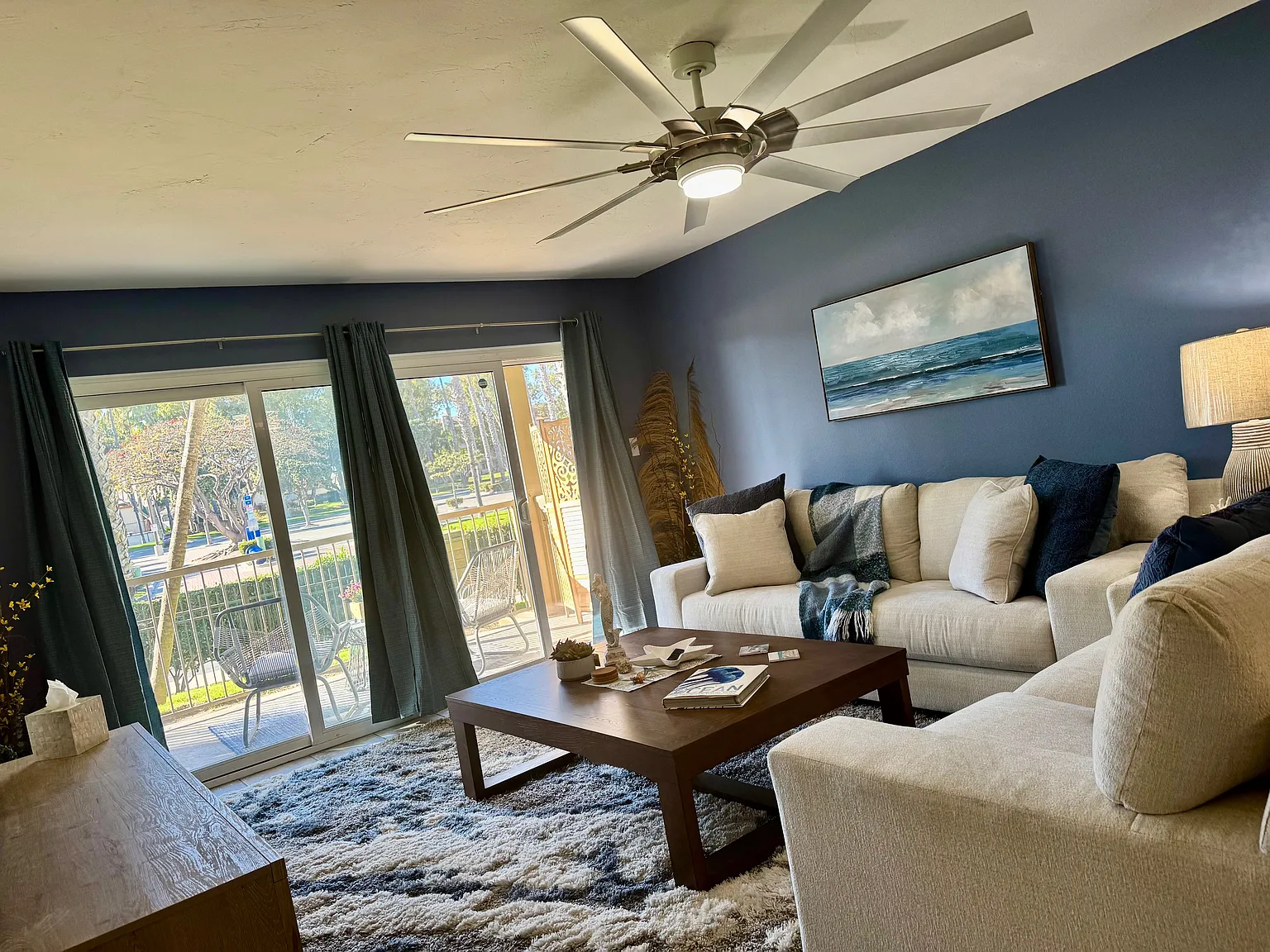 2 bed, 933 sqft, $3,500 — Photo 3