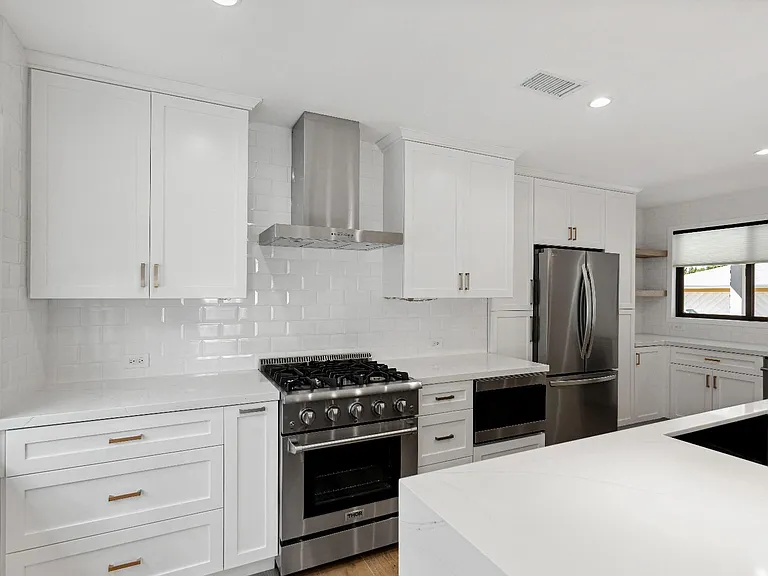 13355 Debby St — Photo 9