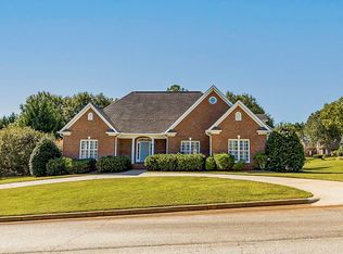 902 Stillwater Ct, Spartanburg, SC 29301