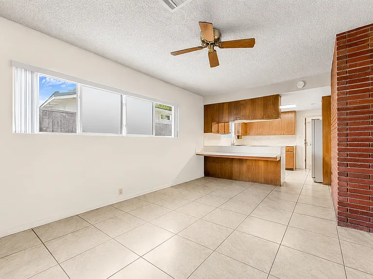 1300 Oak Ave — Photo 3