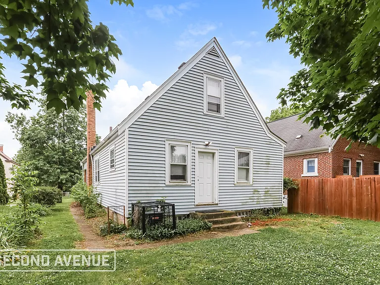 1522 Kinney Ave — Photo 13