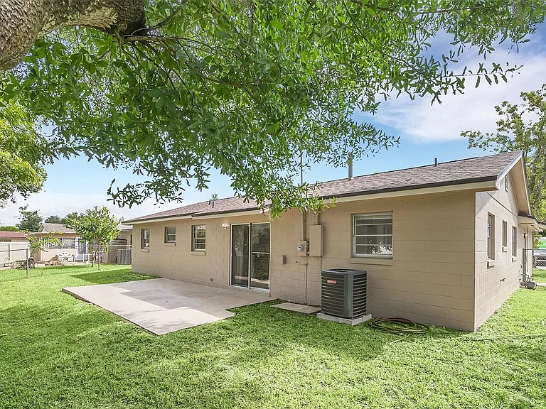 440 Tulane Dr — Photo 13