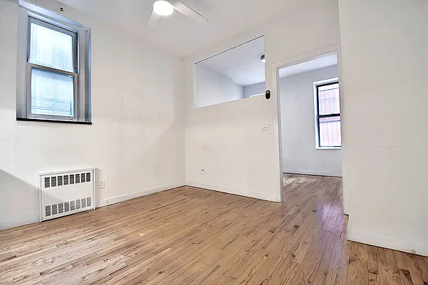 Rented by Urbane Brokerage | media 17