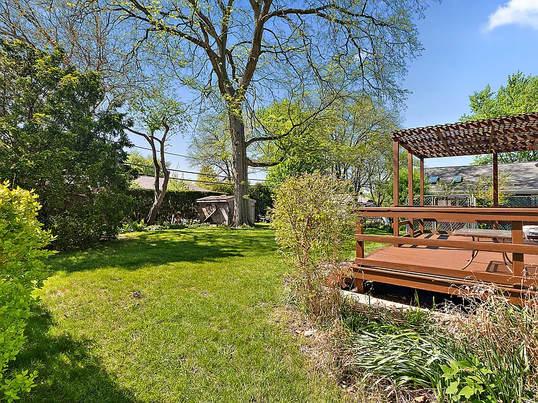 11920 S 74th Ave — Photo 29