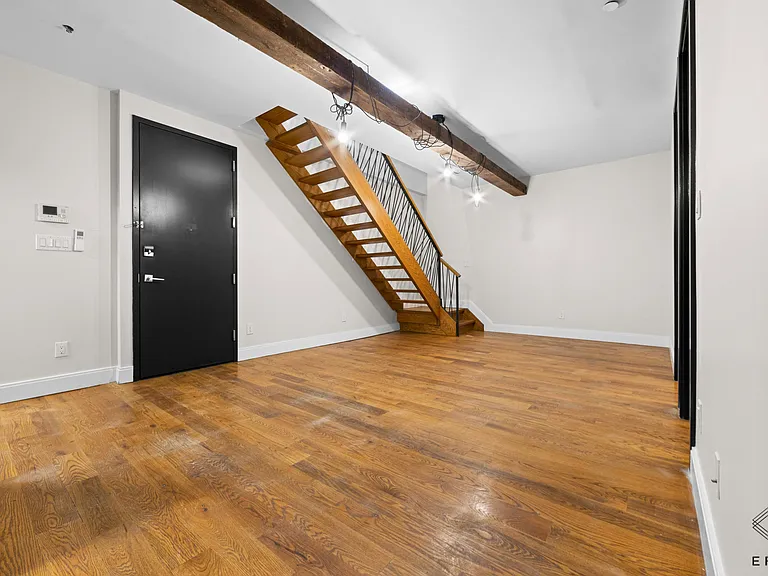 691 Chauncey St #4E — Photo 7