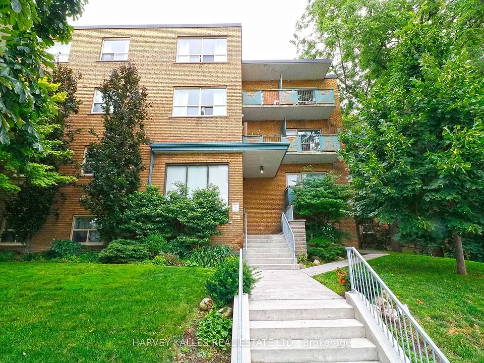1751 Victoria Park Ave #303