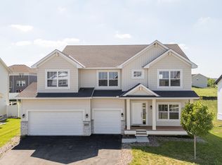 18277 Glacier Way, Lakeville, MN 55044