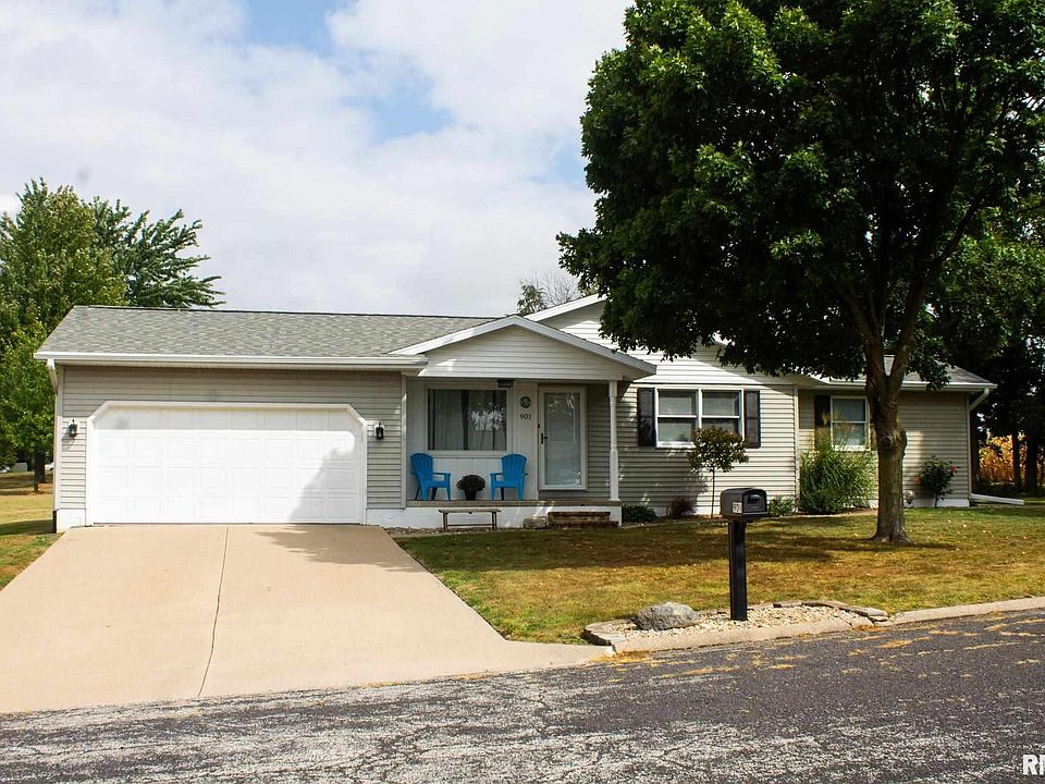 1st image of 901 Oakwood Dr