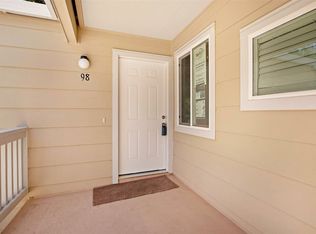 98 Farm Ln, Martinez, CA 94553