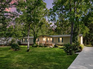 212 General Moultrie Dr, Bonneau, SC 29431