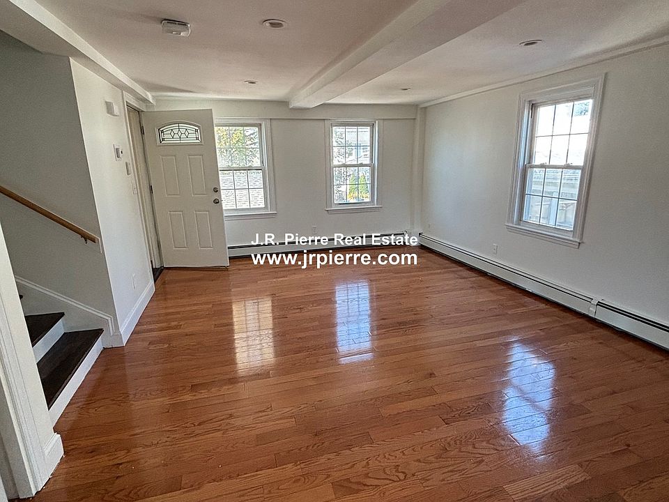 1st image of 18 Childs St #2