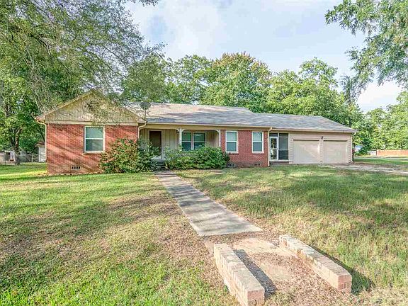 2nd image of 200 E Ann Dr