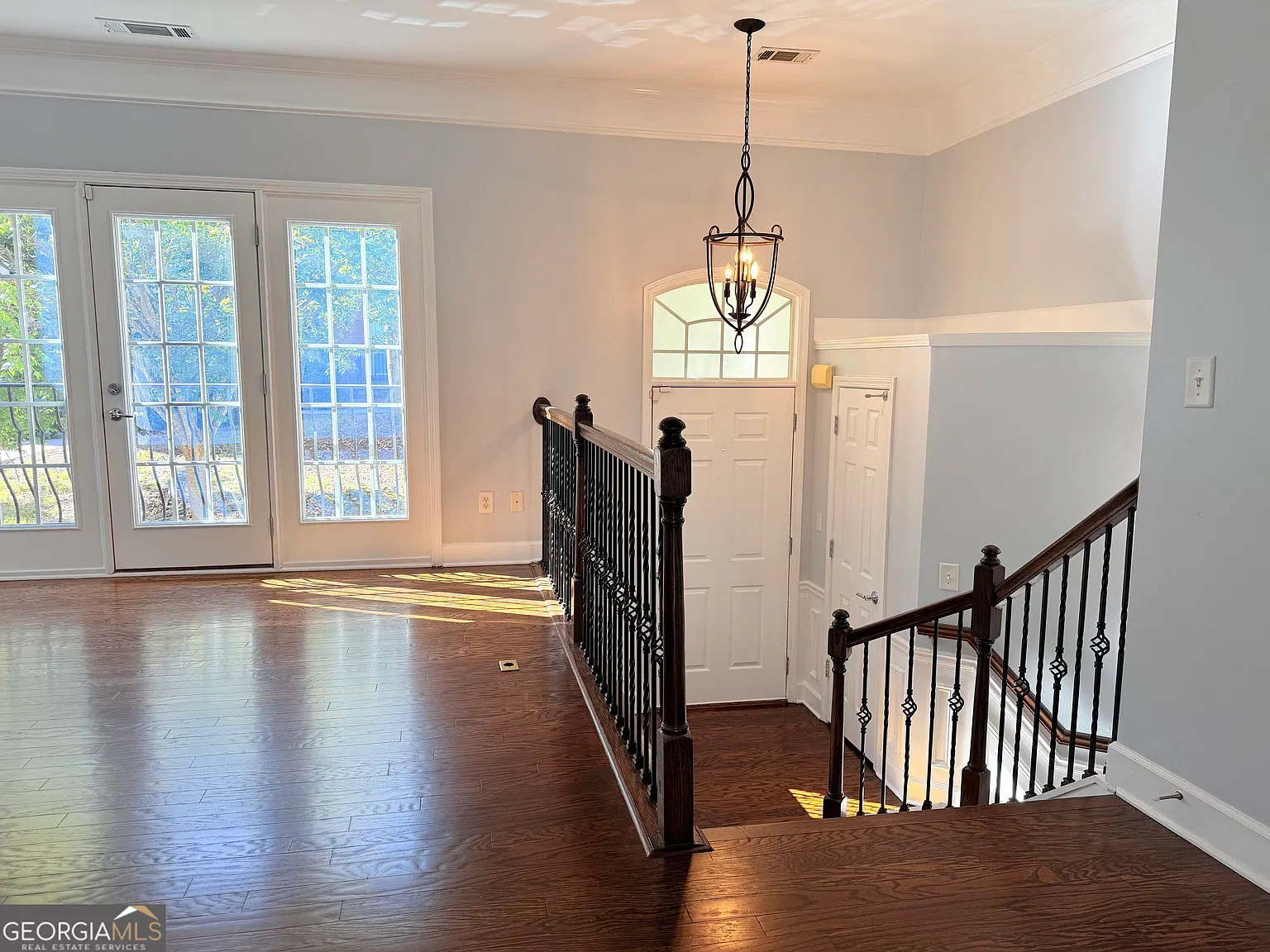 3 bed, 3.5 bath, 1864 sqft, $2,700 — Photo 3