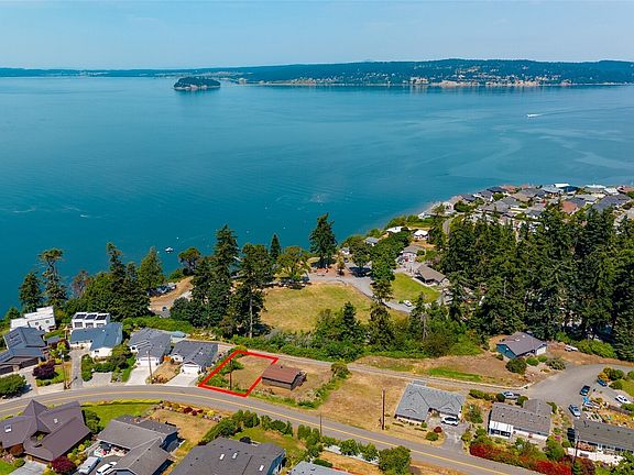 2nd image of 881 Rocky Point Drive