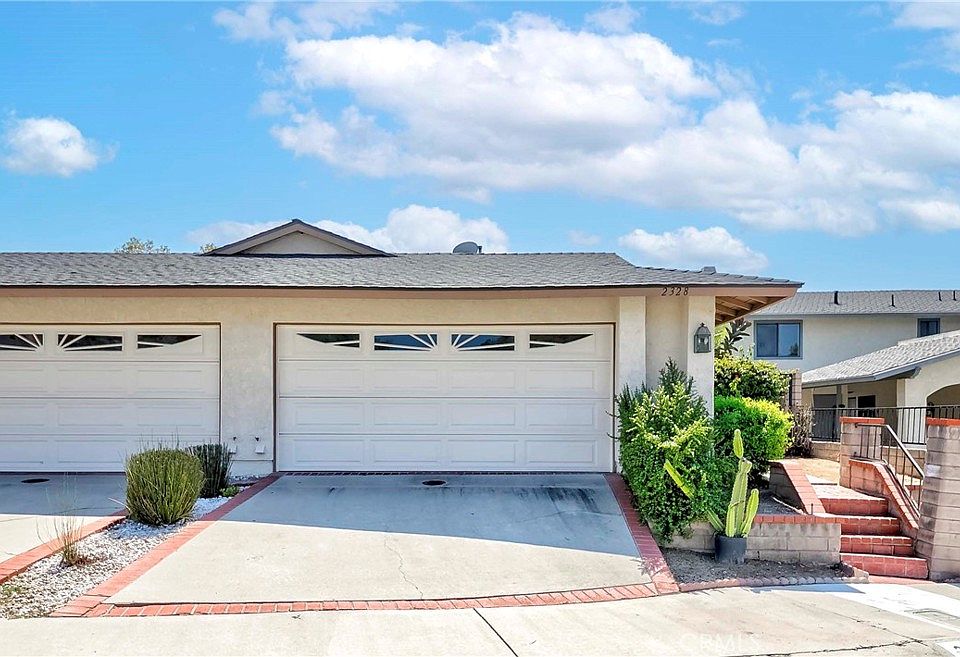 1st image of 2328 Carrotwood Dr