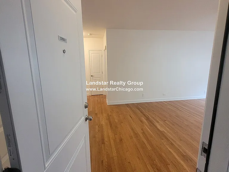 1742 W North Shore Ave #3 — Photo 7