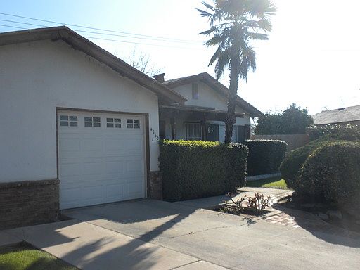 2nd image of 4262 N Woodson Ave