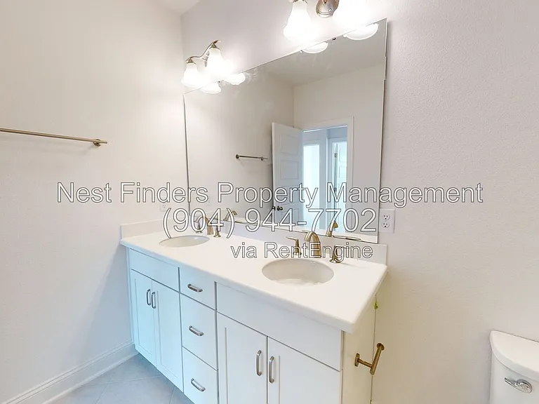 111 Carousel Dr — Photo 25
