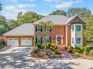 4209 Hollow Oak Ct, Winston Salem, NC 27104