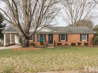 102 Rolling Ridge Cir, Garner, NC 27529