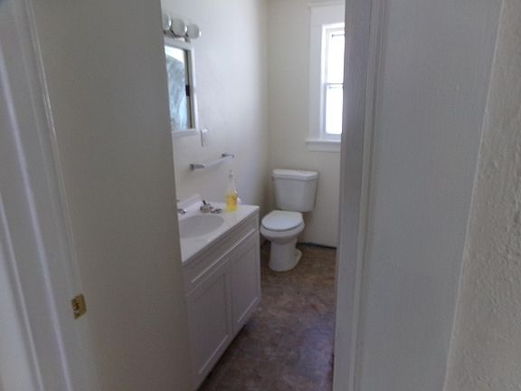 3rd image of 126 Boyce Ave #3