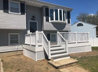 551 Center Ave, Middletown, NJ 07748