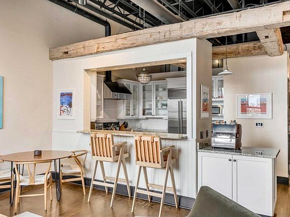 4th image of 517 King St APT 8