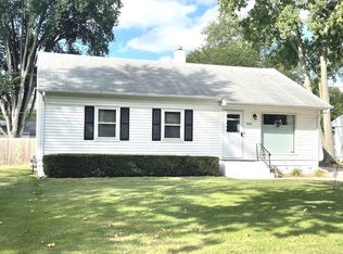 204 Oakwood Dr, Shorewood, IL 60404