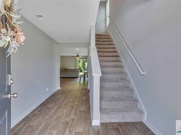 3rd image of 102 Cotton Bluff Court