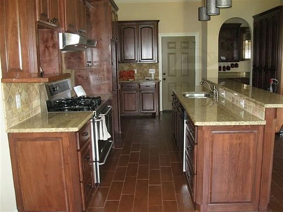 2nd image of 217 Austin Oaks Cir