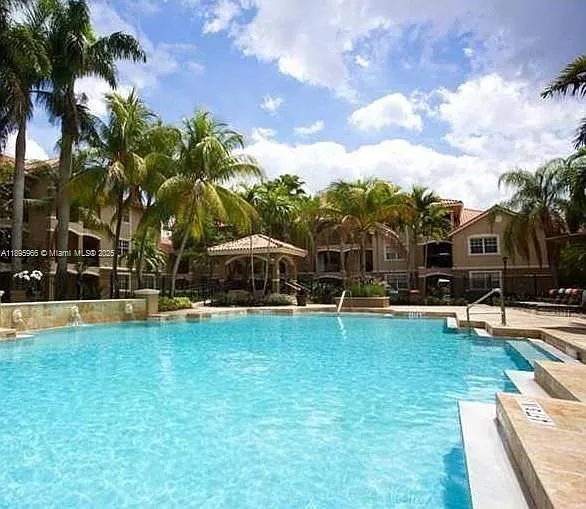 2 bed, 1330 sqft, $2,800 — Photo 4