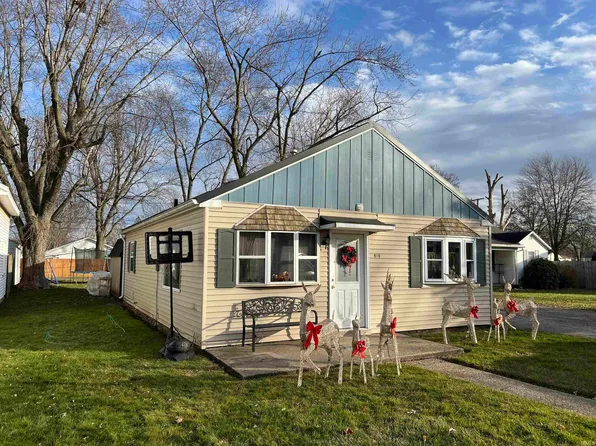 810 S 14th St, Goshen, IN 46526