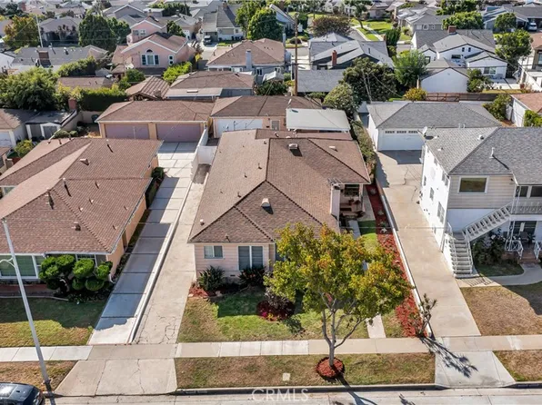 6001 S Fairfax Ave, Los Angeles, CA 90056